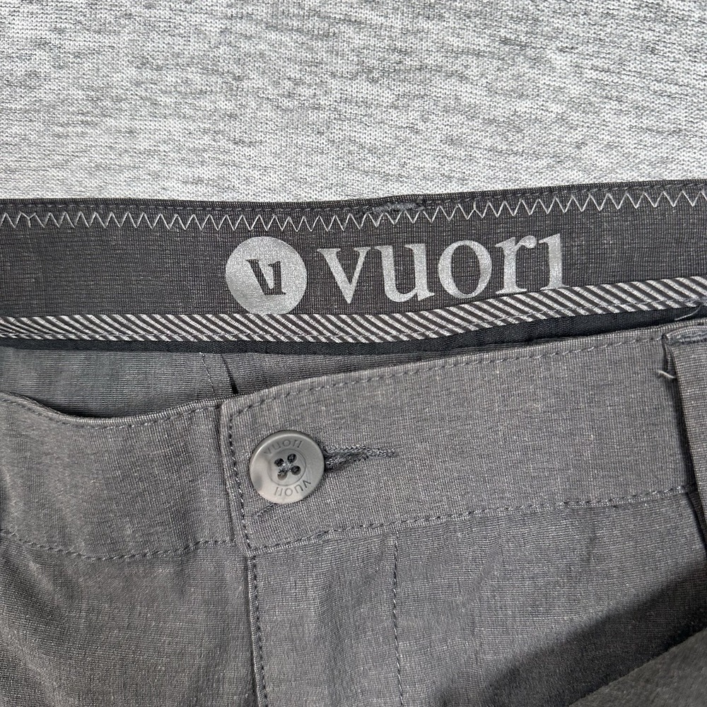 Vuori Pants Mens 36x30 Gray Aim Performance Stretch Travel City Golf Chino - Picture 8 of 8